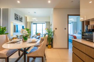 Stunning 1 Bedroom Panoramic Views at Burj Royale - 5