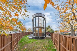 Architectural Gem 4-Bedroom Home in Wembley - 0