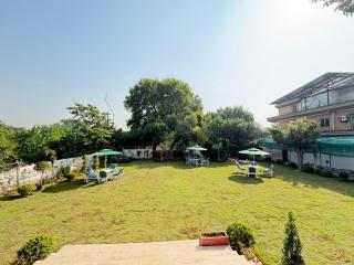 Baani Signature Hotel - 1