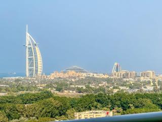Beachside Bliss With Stylish 2BR with Panoramic View - 5