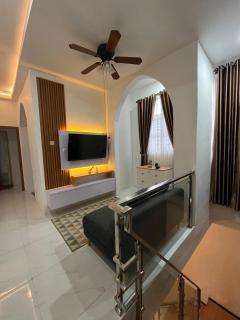 La Vella Villa Jogjakarta - 4