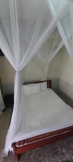 Birchwood Garden Hotel - 4