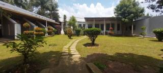 Birchwood Garden Hotel - 1