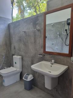 Danu Surf House Hiriketiya - 1