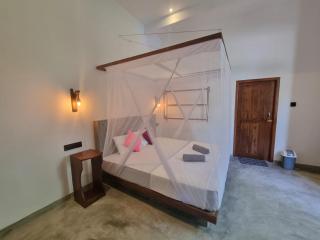 Danu Surf House Hiriketiya - 5