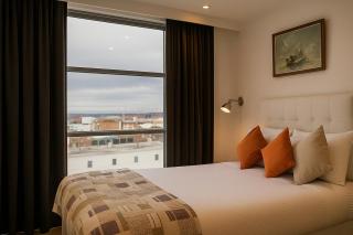Sidemersey Livings- Unmatched Panoramic Views, Secure Parking, Beautiful Balcony- A Stay to Remember - 8