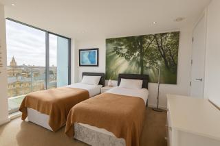 Sidemersey Livings- Unmatched Panoramic Views, Secure Parking, Beautiful Balcony- A Stay to Remember - 2