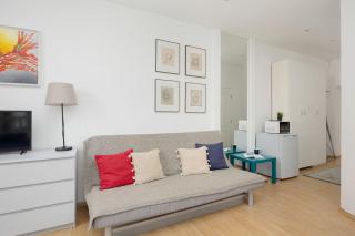 Cozy Miodowa Studio in Historic Old Town Tenement - 2