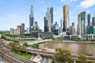 Epic City Apartment - Super King Bed & Free Parking! - Melbourne - 3