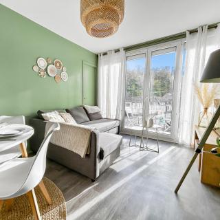 Balcon, Rénové, Proche Commerces & Gare - 4