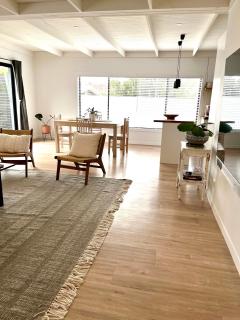 Little Red Gate Urban Retreat - 5