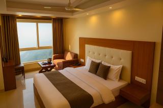 Hotel Samrat - On Mall Road - 7