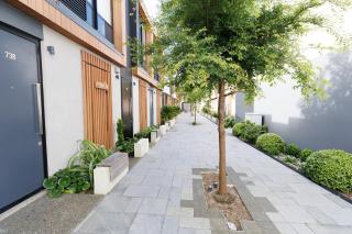 CBD Apartment for Work & Play - Walk to Everything - 7