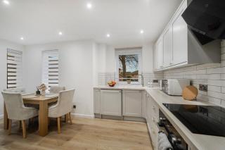 Milton Keynes 3BR,Spacious Home, Sleeps 5, Families Stays, Free Parking - 4