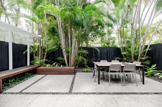 Villa One Immaculate Townhouse in Noosa Heads - 6