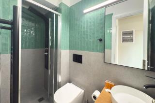 Acropolis Sky Retreat Jacuzzi & 3BR Maisonette - 1