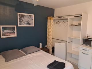 Chambre avec salle de bain, WC et terrasse - 6