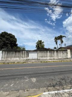 Casa com jardim no Itaguá a 2min da orla - 2