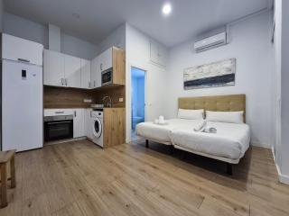 Charming Madrid Ciudad Lineal - Coqueto estudio con AC - 0