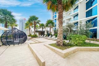 DAMAC Prive Elegant Studio few minutes to Downtown - 1