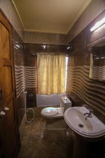 JCT Exclusive 3 Bedroom Private Houseboat with All Meals - Alappuzha - 2
