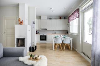 Santa's Cozy Retreat, near Santa's Village - 0