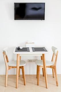 Stay White Orchid - 1