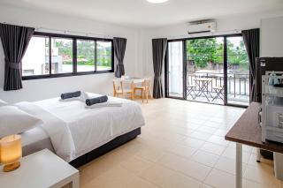 Stay White Orchid - 7