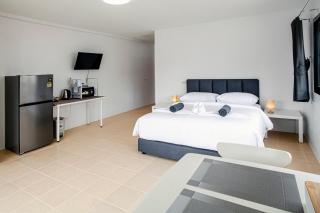 Stay White Orchid - 6