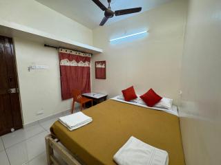 Family Guest House - 1