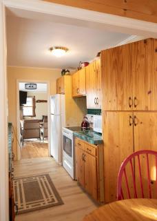 The 3 Bears Cottage - Exquisite lake views! - 2