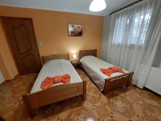 Areti's Garden 2 - 5