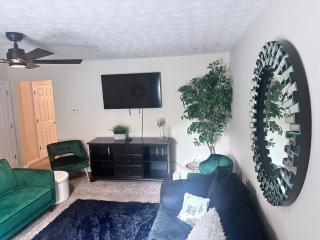 Peaceful Oasis In Stonecrest - 8