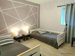 Gîte de charme à Thiel-sur-Acolin avec jardin et climatisation - FR-1-489-338 - 2