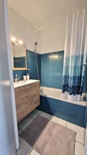 Studio cabine moderne - accès plage privée et piscine - 2