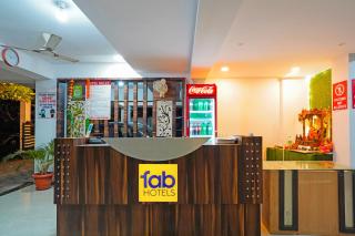 FabHotel Club Metro - 9