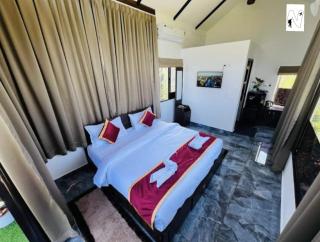 Grassland Voyages - 3