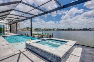 CoralVilla Florida Orange - new villa at 8 lakes with pool, hot tub - 0