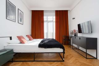 Spacious and Elegant Apartment in Warsaw with Parking Near PGE by Noclegi Renters - 0