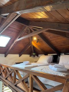 Angie Kipos by Thanasis Papaioannou - 4