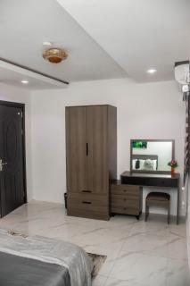 The OAKS- GRA Ikeja, Lagos - 1