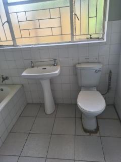 Uptown Inn GuestHouse - 7