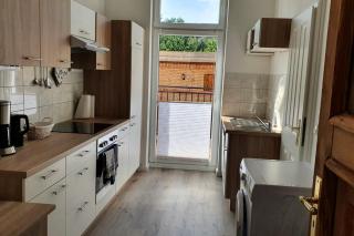 Alt-Berliner Schwanenhof Ferienwohnung EG links - 1