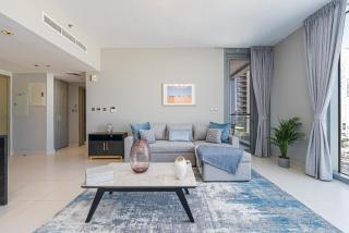 Urban Chic - Shams Meera - 6