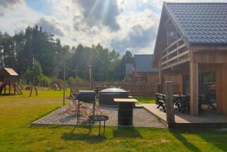 Kaszubski zakątek, 2 domki ,20 osob,balia,sauna,kominek - 0