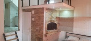 Small Apartment private bathroom ,strong internet - 8