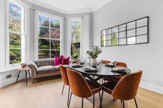 Elegant 4 Bedroom Retreat - 4