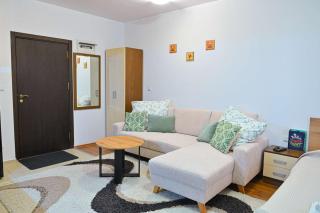 Apartment Breath - Peaceful Stay Near Gondola Lift by Flat Mаnаger - Bansko - 4