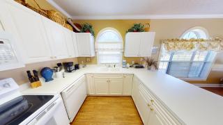 Magnolia Place 4717-102 - 6