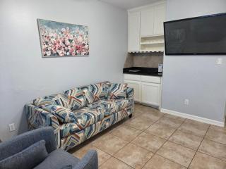 107 Pike on Oceanside - 2